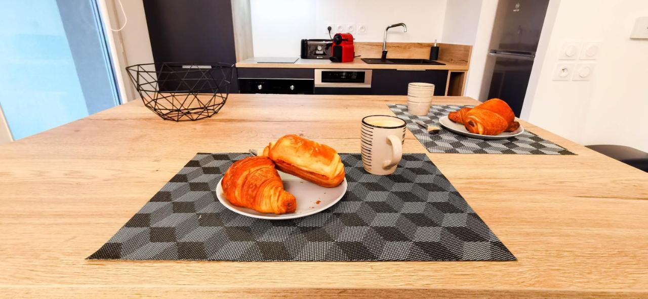 A 2 Pas Du Lac - Wifi - Garage - Netflix - Disney+ - Lac سُفرييه المظهر الخارجي الصورة